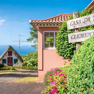 Casa Da Tia Clementina Alojamento de Turismo Rural Santana (Madeira)