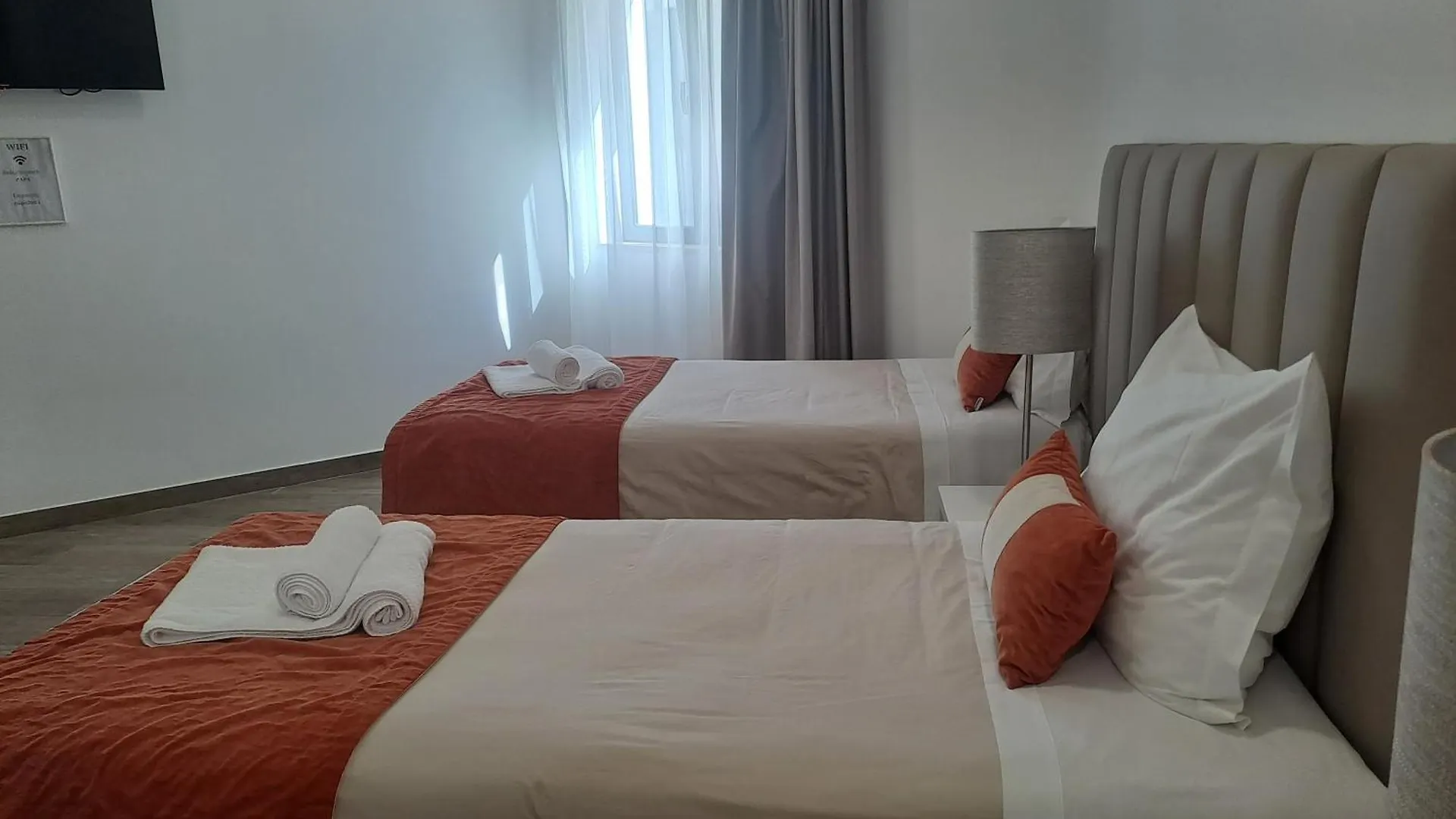 Guest house Algarpapa Rooms Armacao de Pera
